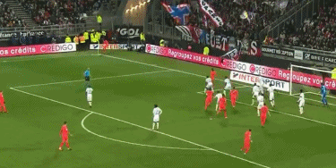 武汉广电：三镇保级依靠同行托举，实在略显“窝囊”（武汉广电：三镇保级仰赖他队相助，难免显得有些“窝囊”）