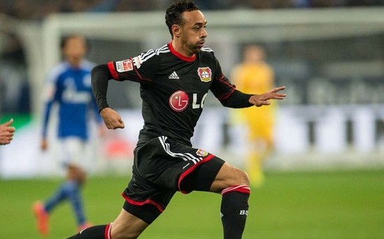 记者：曼联计划明夏每周削减一百万镑工资支出，用于引进中场（记者称曼联拟于明夏每周缩减100万英镑薪资支出，为中场引援腾出预算）