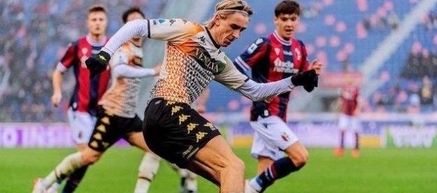 巴萨梅西助攻队友攻入制胜球（梅西送出助攻，巴萨队友打进致胜球）