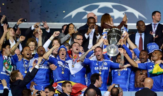 米兰跟迈尼昂续约已达成口头协议，续约2年加一年选择权（米兰与迈尼昂口头达成续约：2年合同，另含1年选项）